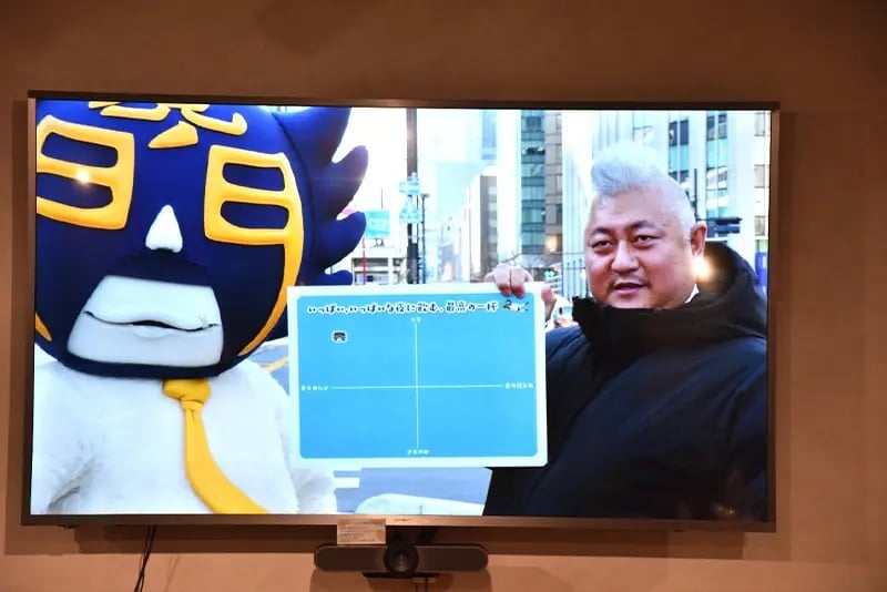 街頭インタビューの様子